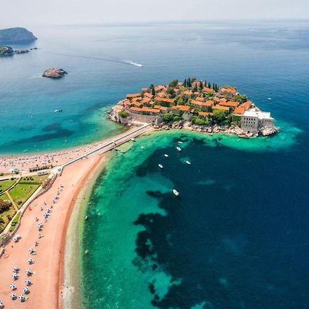 Bmv Room For 2-3 Persons Sveti Stefan Luaran gambar