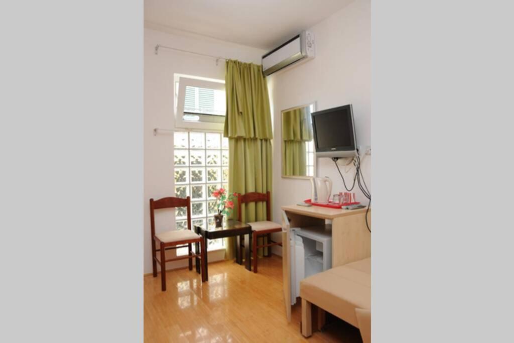 Bmv Room For 2-3 Persons Sveti Stefan Luaran gambar